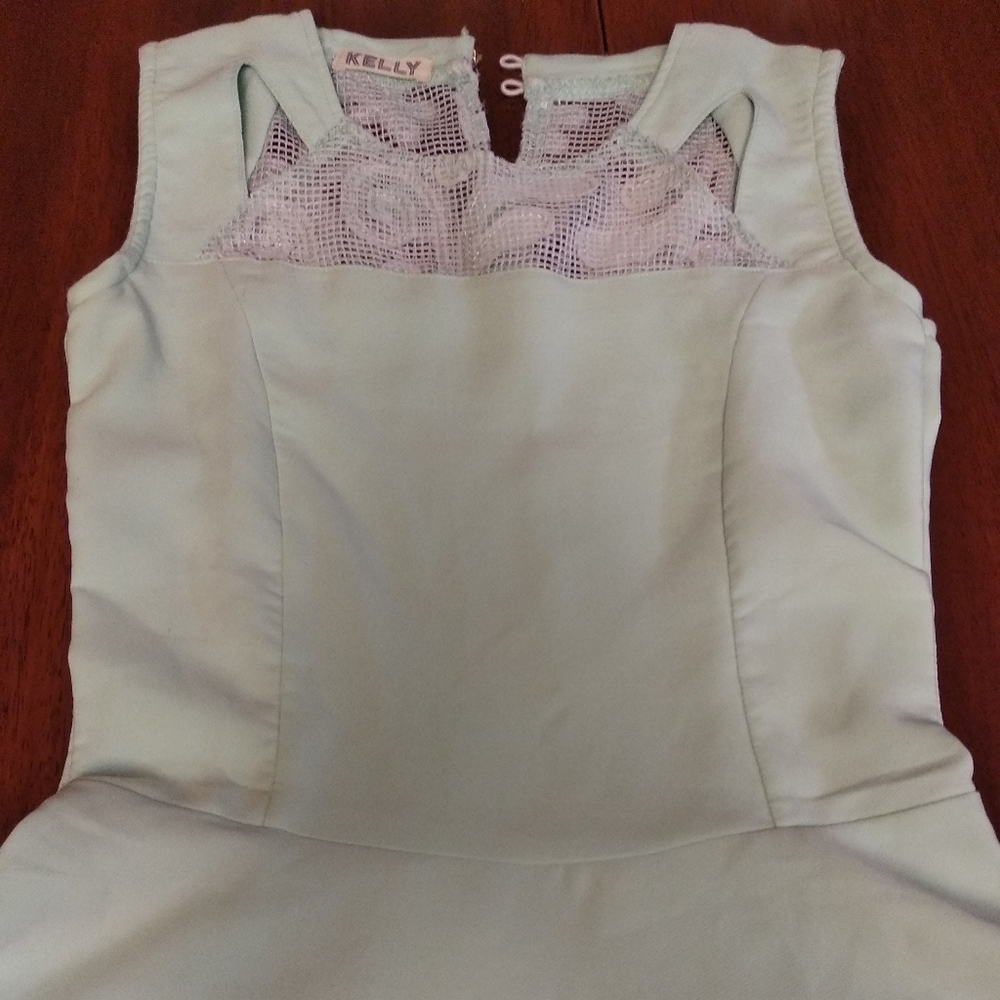 Dress - Picture 2 of 3
